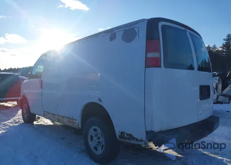 2004 Chevrolet Express from USA, damaged, VIN 1GCFG15X141164858